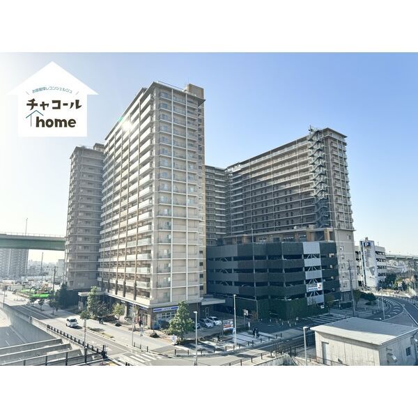 【名古屋市中村区平池町のマンションの建物外観】