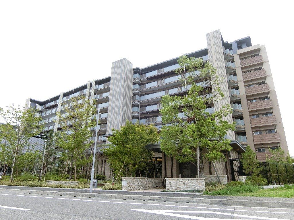 摩耶シティ　ＳＴＡＴＩＯＮ　ＡＸＩＳの建物外観