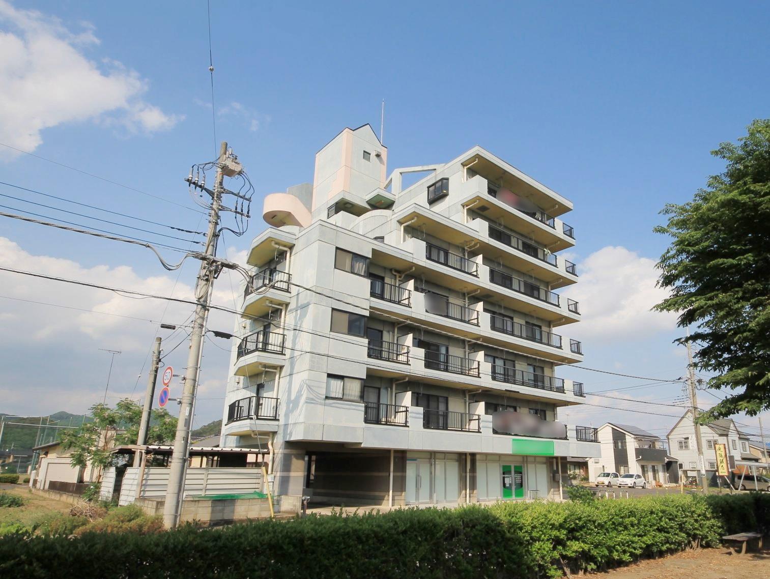 カムフォータブル山川の建物外観