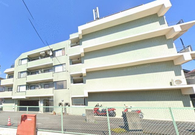 【メゾン愛川の建物外観】