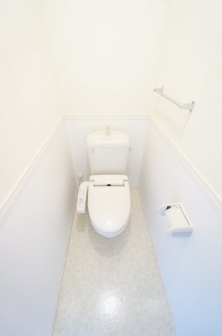 トイレ　※同物件・同タイプの写真です。