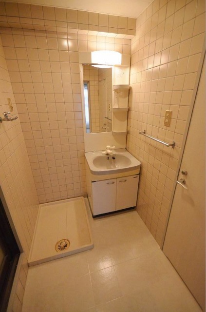 洗面設備　別号室の写真です（反転）