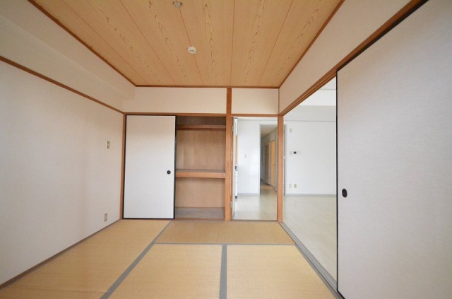 収納　別号室の写真です（反転）