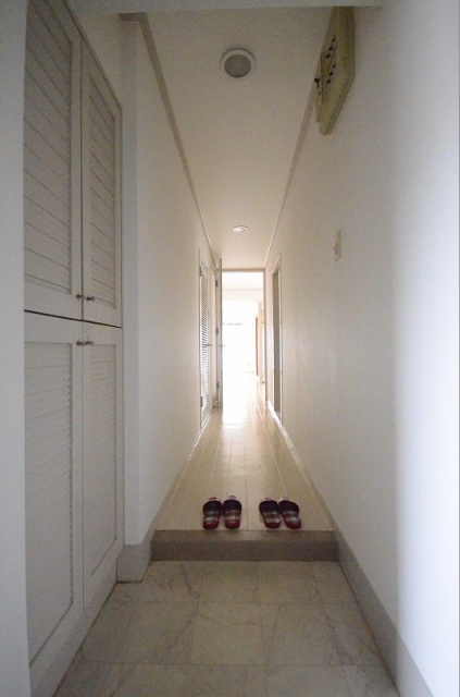 玄関　別号室の写真です（反転）