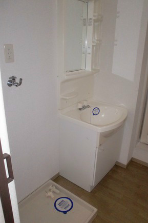 洗面設備　反転タイプ