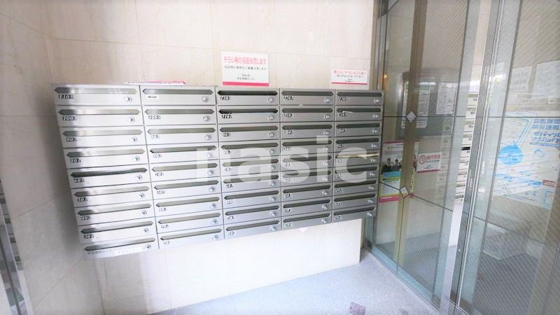 エントランス　メールボックス