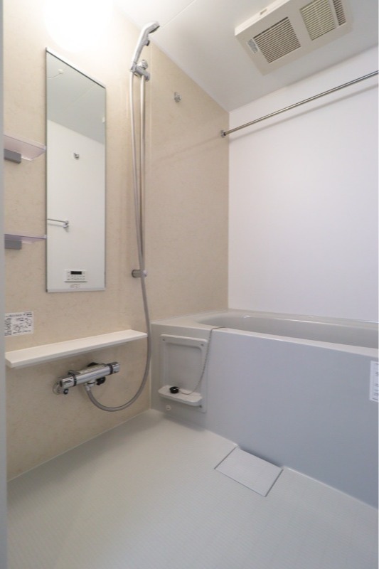 バス・シャワールーム　図面と現状に相違がある場合には現状を優先