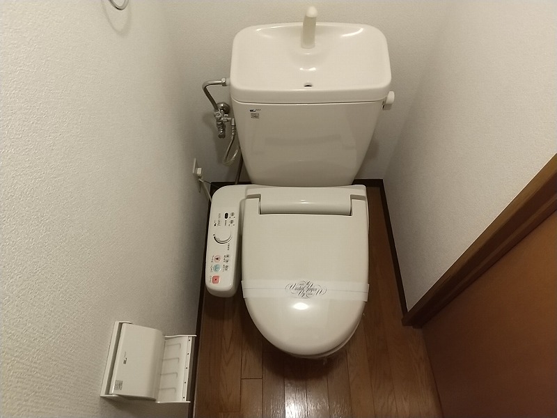 トイレ　ウォシュレット