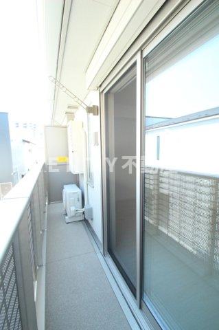 バルコニー　広々としたバルコニーです