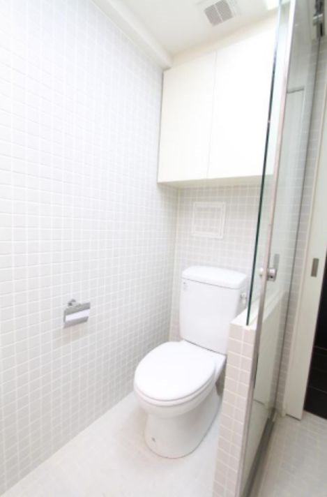 トイレ　別号室参考写真