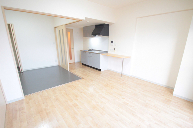 居室・リビング　※別室の参考写真の為、現況優先です。