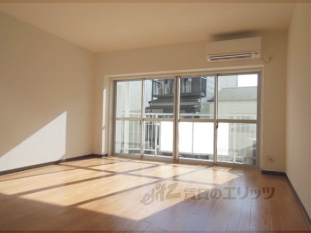 居室・リビング　洋室