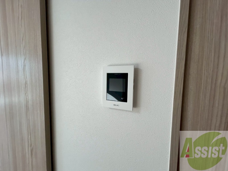 セキュリティ　ＴＶモニター付インターホンです。来客者の顔が見えるので安心！