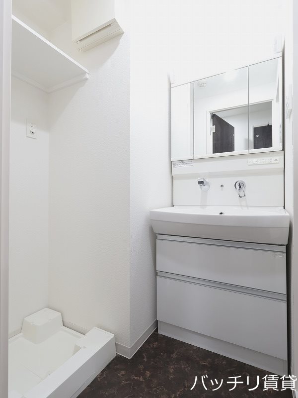 洗面設備　別室写真の為、現状を優先いたします。