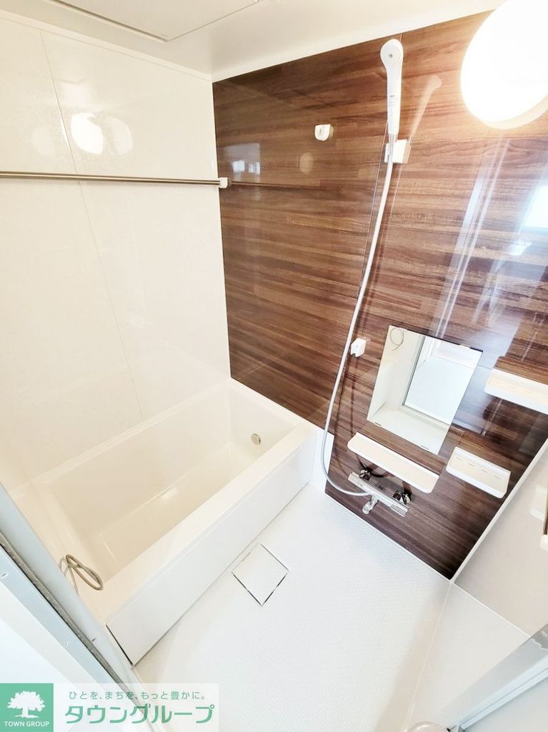 バス・シャワールーム　★追い焚き機能完備の新品バス★