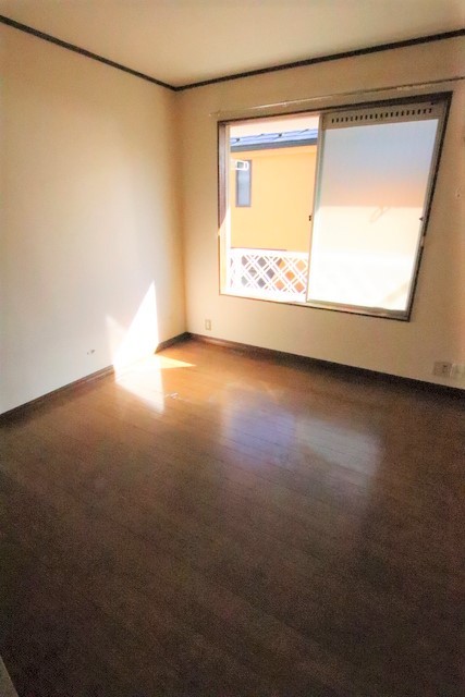 居室・リビング　★洋室のメリットは掃除がしやすい点です★