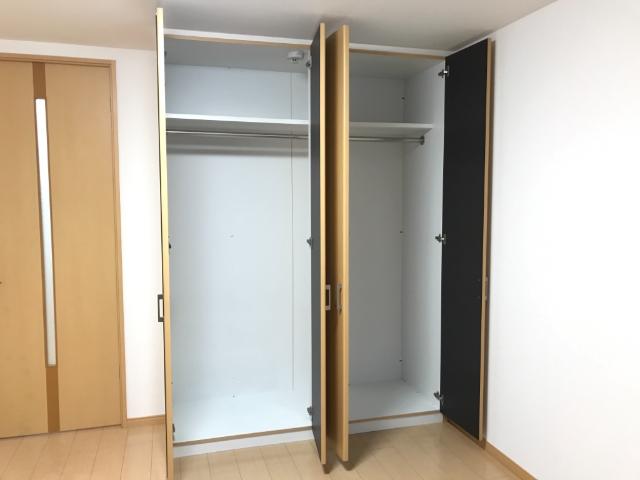 収納　クローゼット