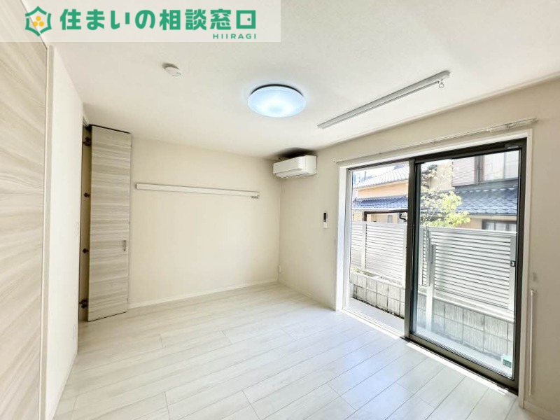 居室・リビング　同型