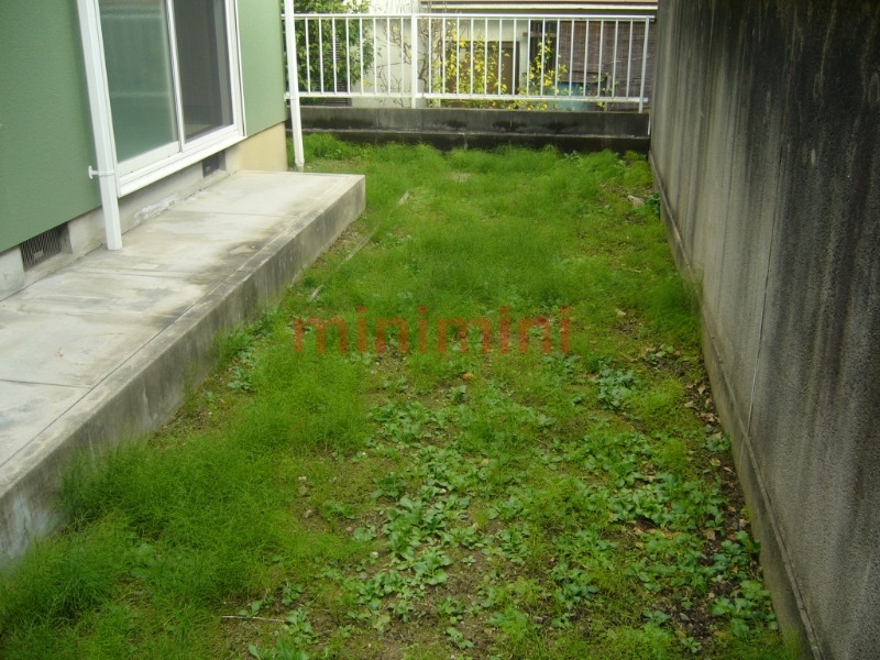 バルコニー　専用庭