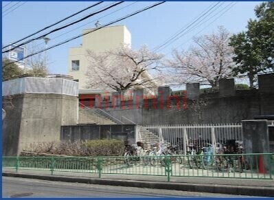 小学校　茨木市立沢池小学校（小学校）まで630m