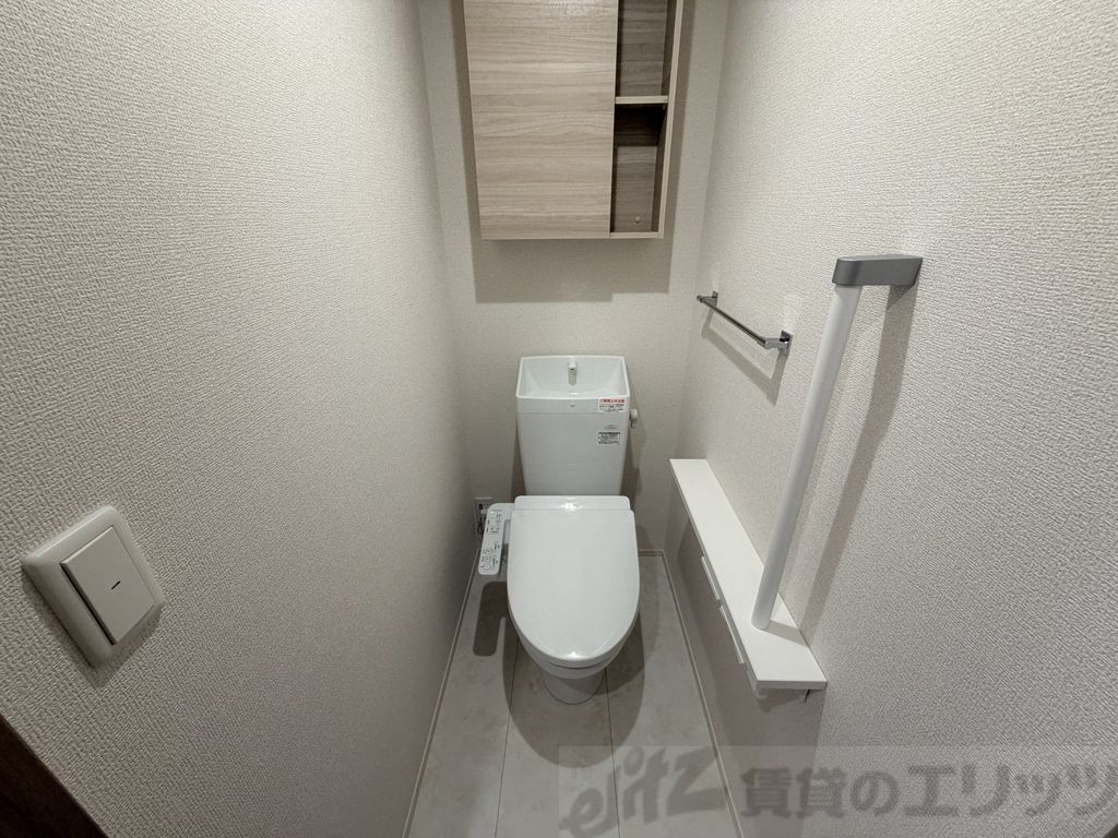 D-residence南茨木IIのトイレ写真