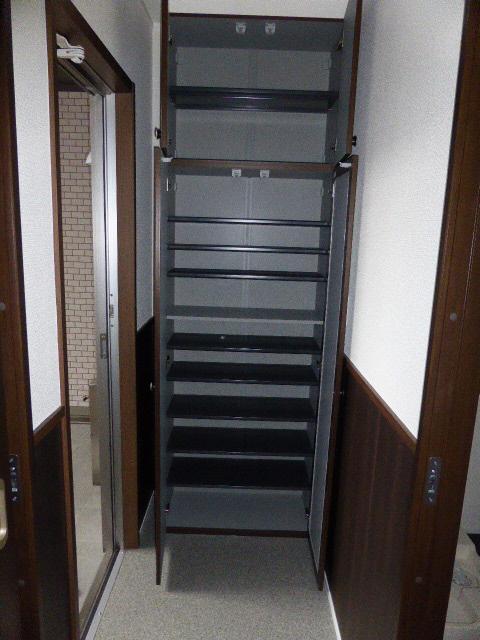 玄関　シンプルで使いやすい玄関です