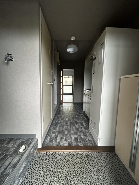 玄関　別部屋参考写真です