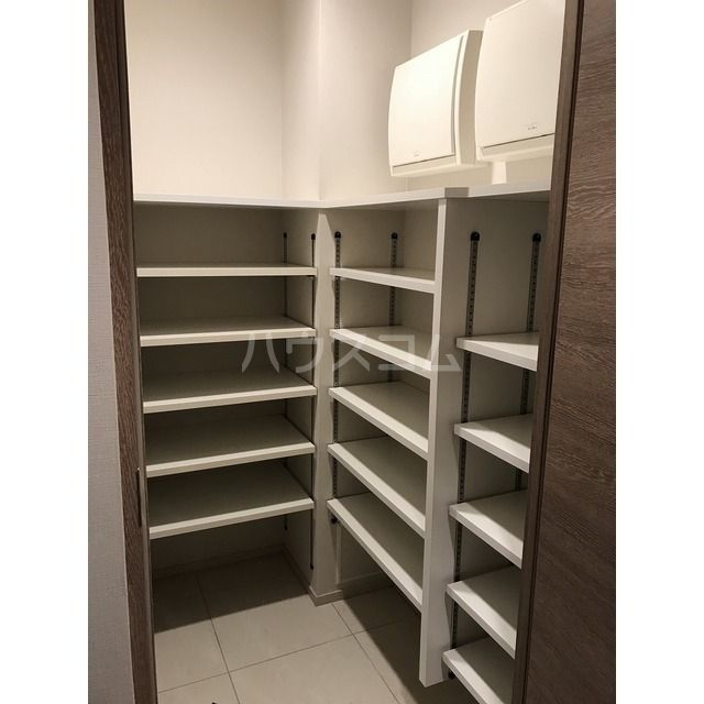 収納