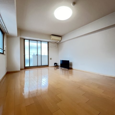 居室・リビング　同仕様タイプです