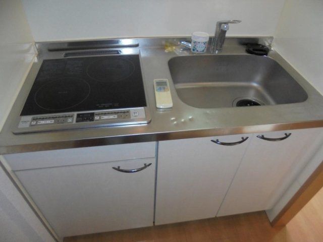 キッチン　※同タイプの別のお部屋です。