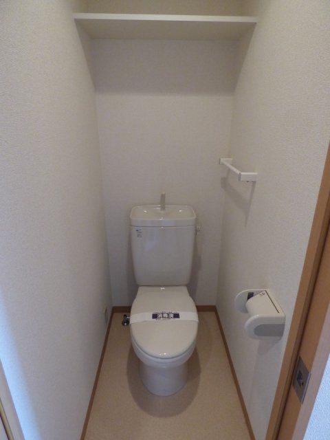 トイレ　※同タイプの別のお部屋です。