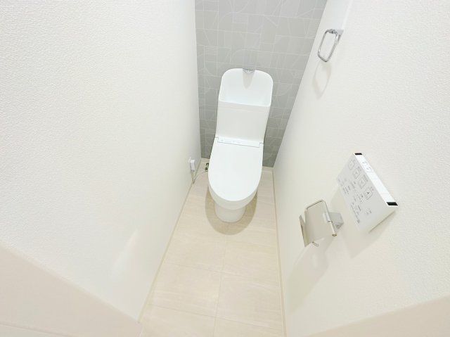 トイレ　清潔感のあるトイレは、誰もがリラックスできる空間です。