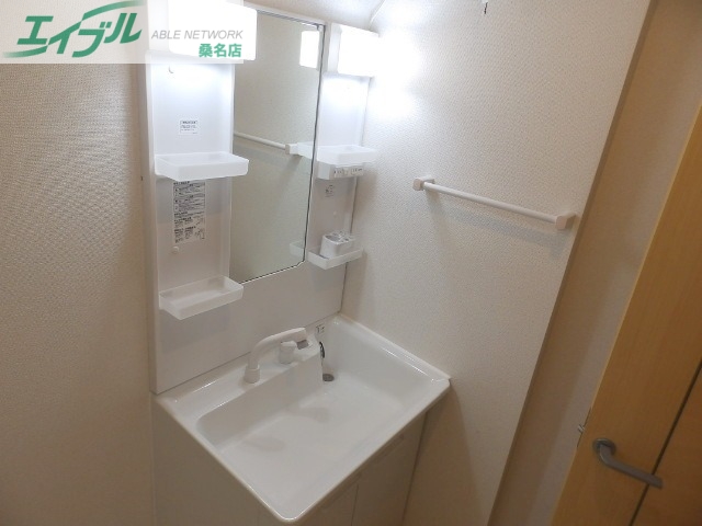 洗面設備　同型別部屋参考写真です