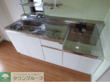 キッチン　※同建物別室参考写真です　現況優先