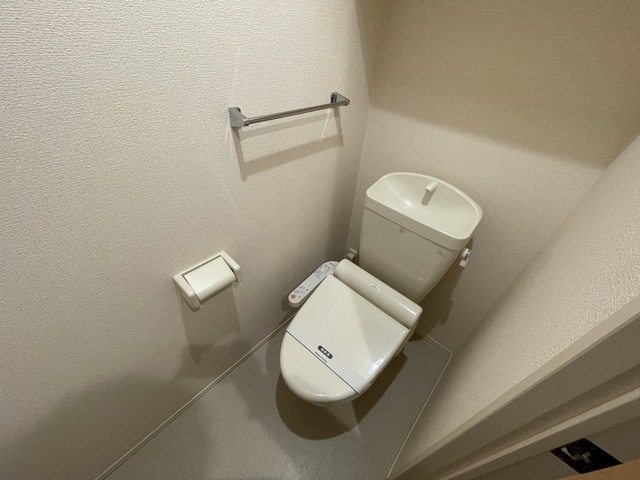 トイレ　別部屋参考写真です