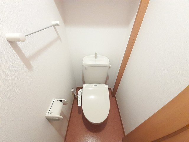 トイレ　トイレもきれいです