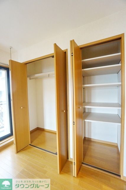 収納　同物件別部屋写真