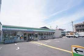 コンビニ　ファミリーマート戸田笹目二丁目店（コンビニ）まで530m