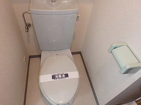 トイレ　別部屋の画像を使用しております。