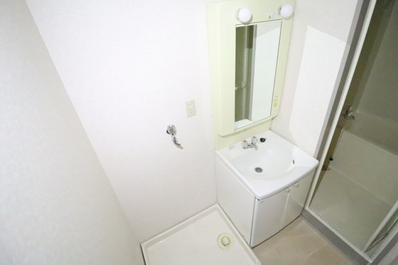 洗面設備　※別部屋の写真です