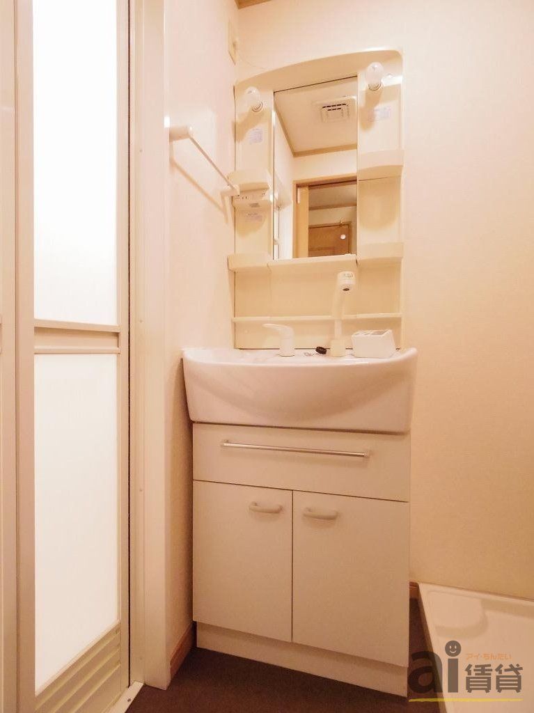 洗面設備　※同仕様写真です