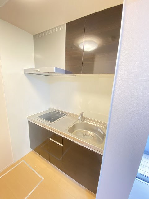 キッチン　コンパクトなキッチンで掃除もラクラク