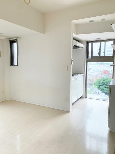 居室・リビング　他部屋参考写真です。