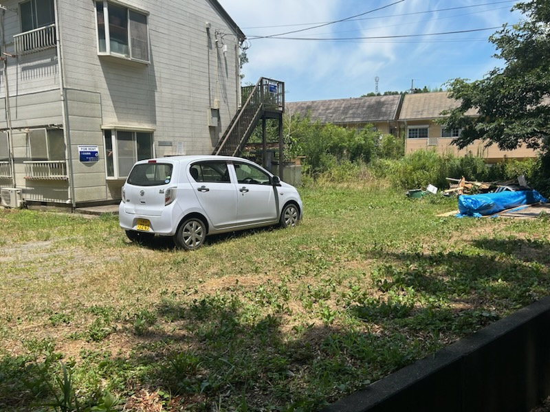 駐車場　敷地ワイド設計