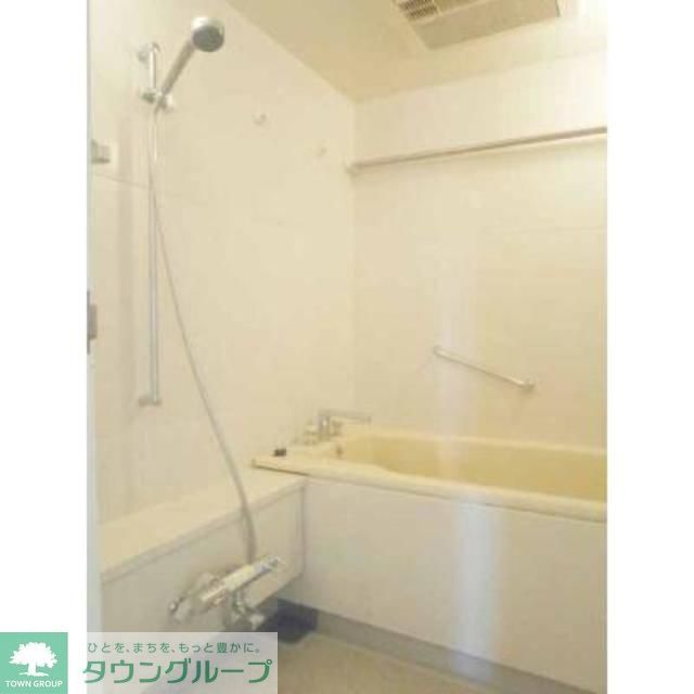 バス・シャワールーム　※写真は同タイプ住戸です。