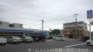 コンビニ　ローソン名護宇茂佐の森店（コンビニ）まで295m