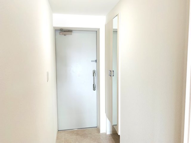 メゾンドクールの玄関写真
