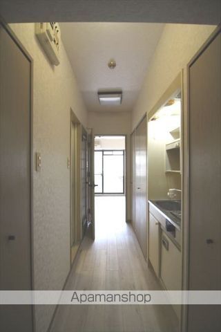 西鉄天神大牟田線 西鉄平尾駅 徒歩8分 11階建 築37年の居間写真