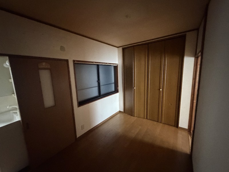 石井町3丁目貸家の居間写真