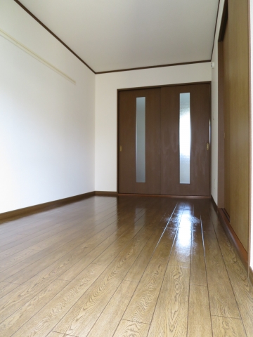 ピアーシャルマンのその他写真